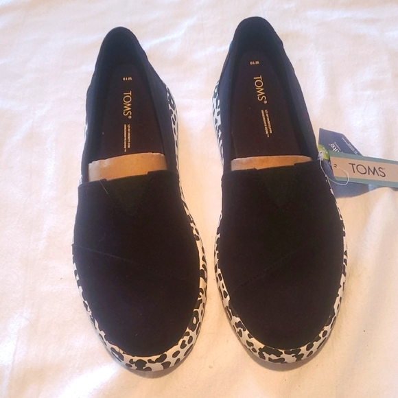 TOMS Black Canvas Leopard Ortholite Slip-On Shoes Sz. 10 Sneakers - Picture 1 of 11